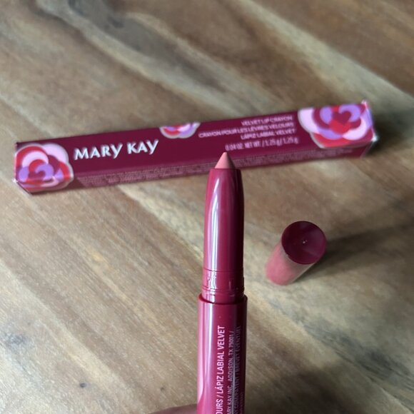 Pink Lipstick Lip Crayon Mary Kay - Picture 2 of 7